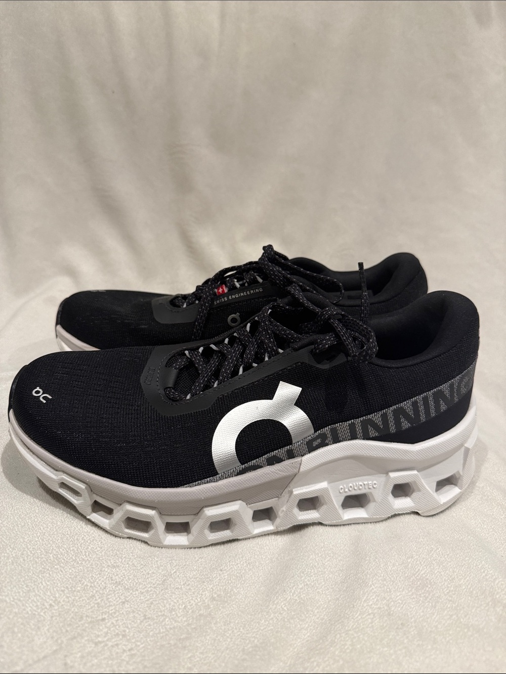 On Running Cloudtec Black and White Running Shoes - Picture 3 of 6